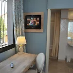 Ξενοδοχείο L'aragon A 50m De La Cite De