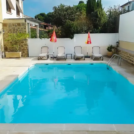 Otel L'aragon A 50m De La Cite De 3*