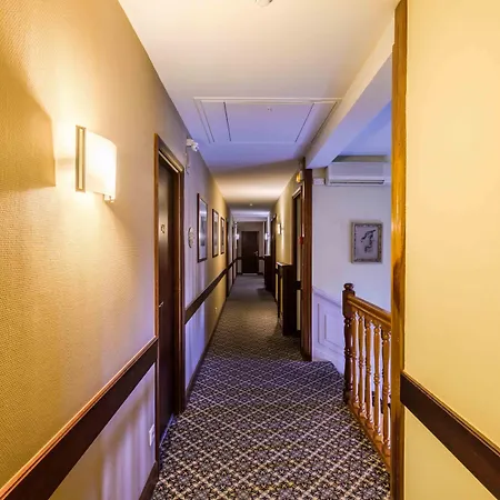 L'aragon 3* Carcassonne