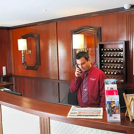 Hotel L'aragon 3*