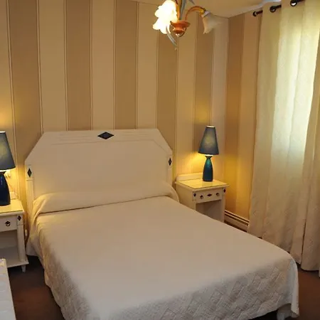L'aragon A 50m De La Cite De Hotel 3*