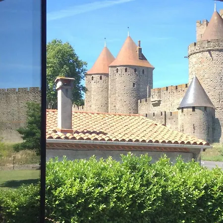 L'aragon A 50m De La Cite De Otel 3*