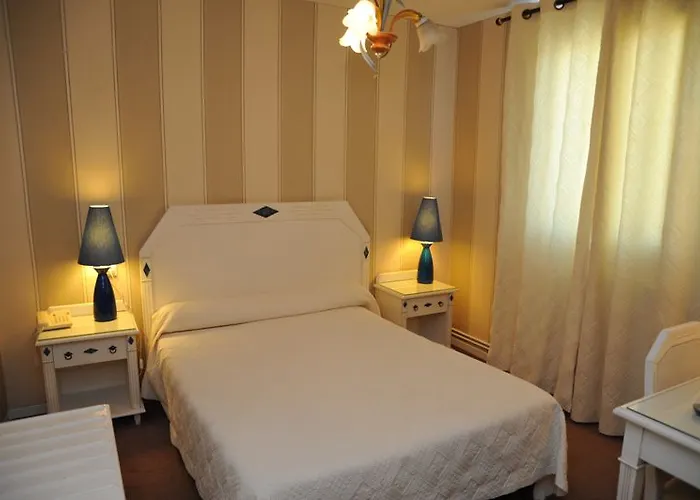 L'aragon A 50m De La Cite De Otel 3*