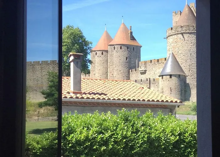 L'aragon A 50m De La Cite De Otel 3*